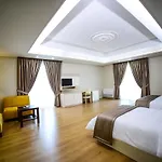 Hotel Imperial *
